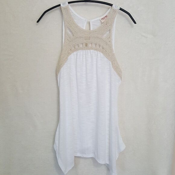 Mossimo tank  - Picture 2 of 3